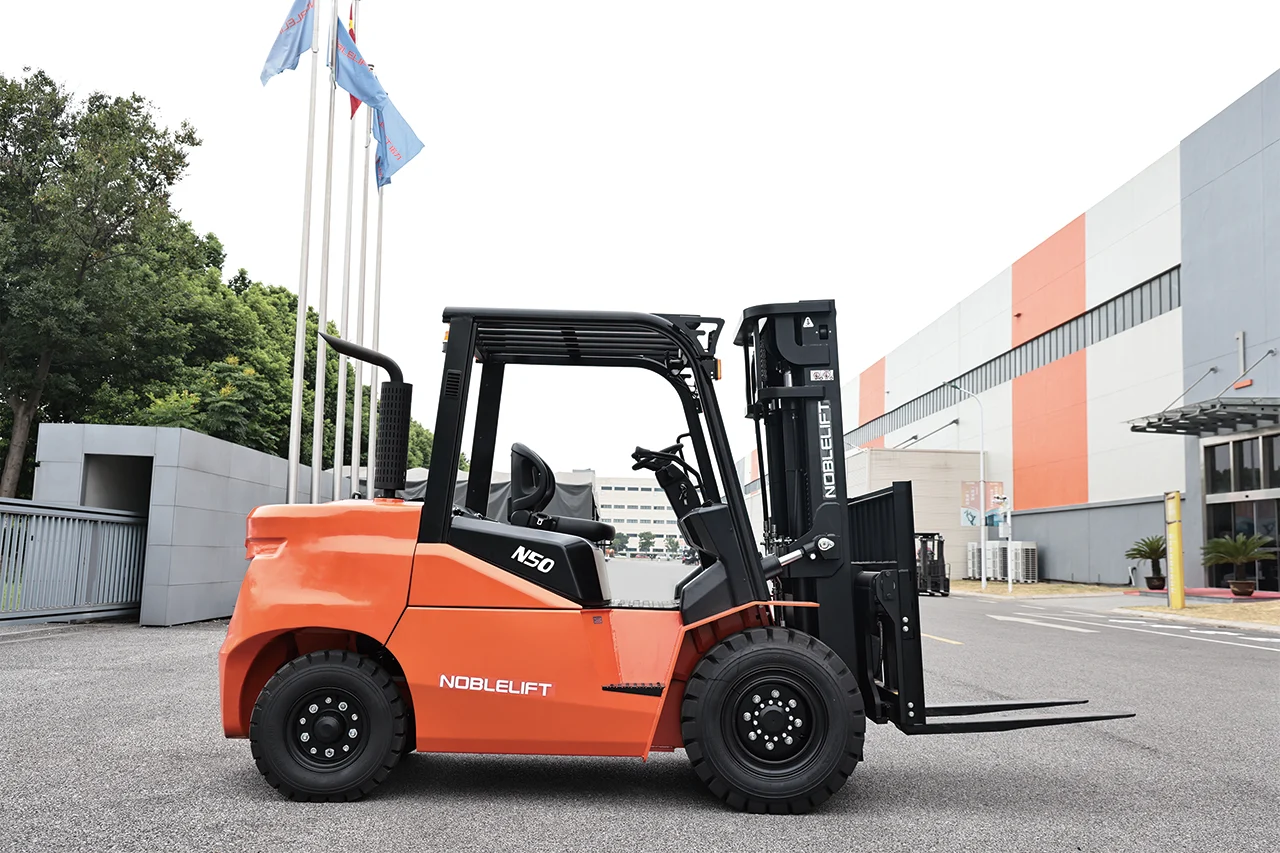 Xe nâng dầu 5 Tấn FD50N Noblelift - Ảnh 5